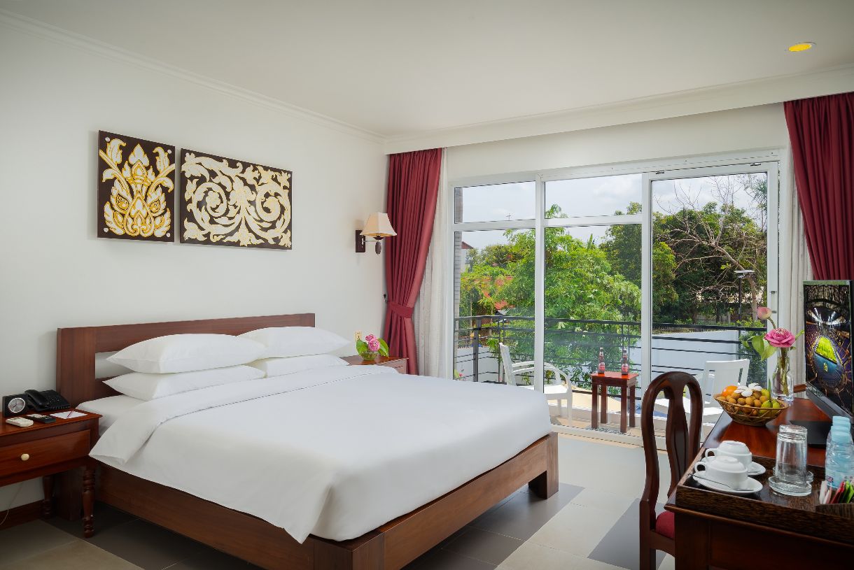 Sala Siem Reap Hotel - Luxury Room with Balcony Pool View, Sala Siem Reap Hotel